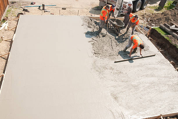 Best Concrete Driveway Installation in Valparaiso, FL